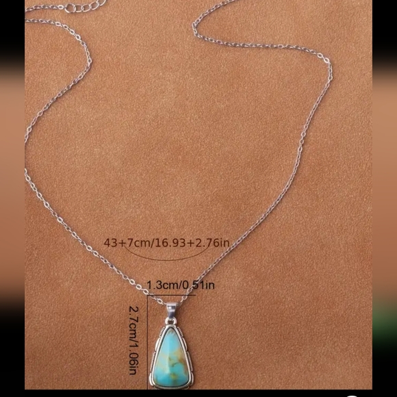 Boho Simulated Turquoise Pendant necklace Tarnish resistant - Picture 3 of 3